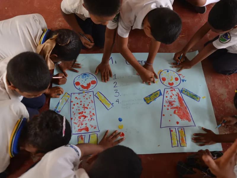 CLIMA DE AULA Y COMPETENCIAS SOCIOEMOCIONALES